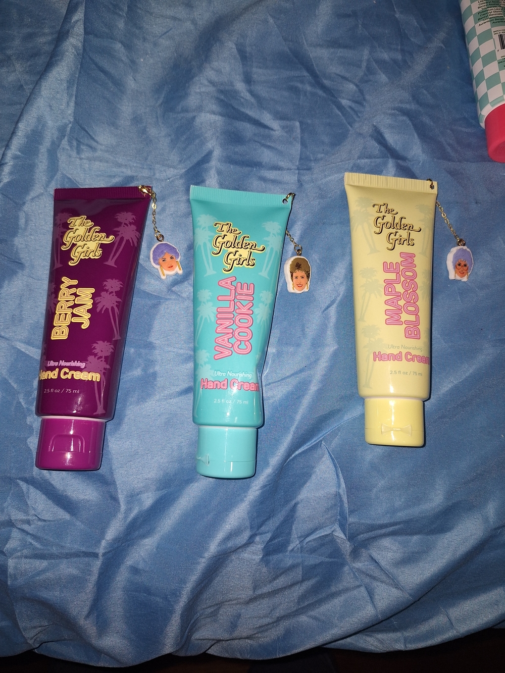 Vanilla Cookie Hand Cream - Light Blue